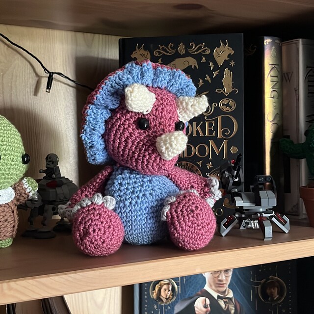 かぎ針編み - 説明書/パターン トリケラトプス テオ & ジュール