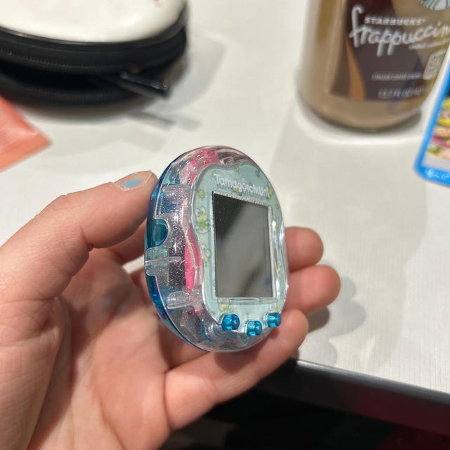 たまごっちユニカスタムフロントシェル / 透明 / パール光沢