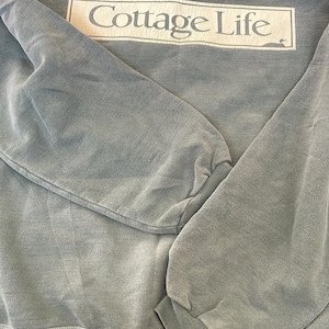 Taylor added a photo of their purchase