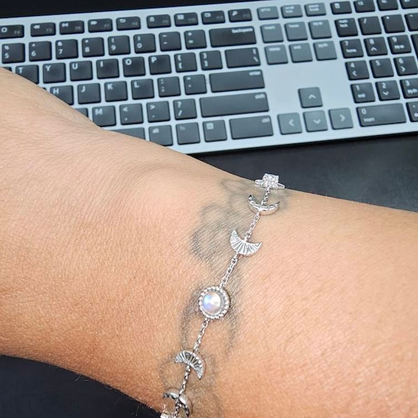 Moonstone Planet Bracelet