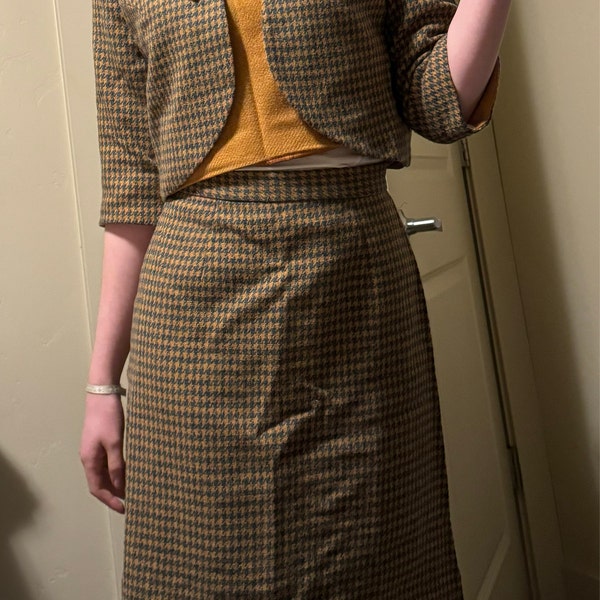 40’s Cream Gown main image 1