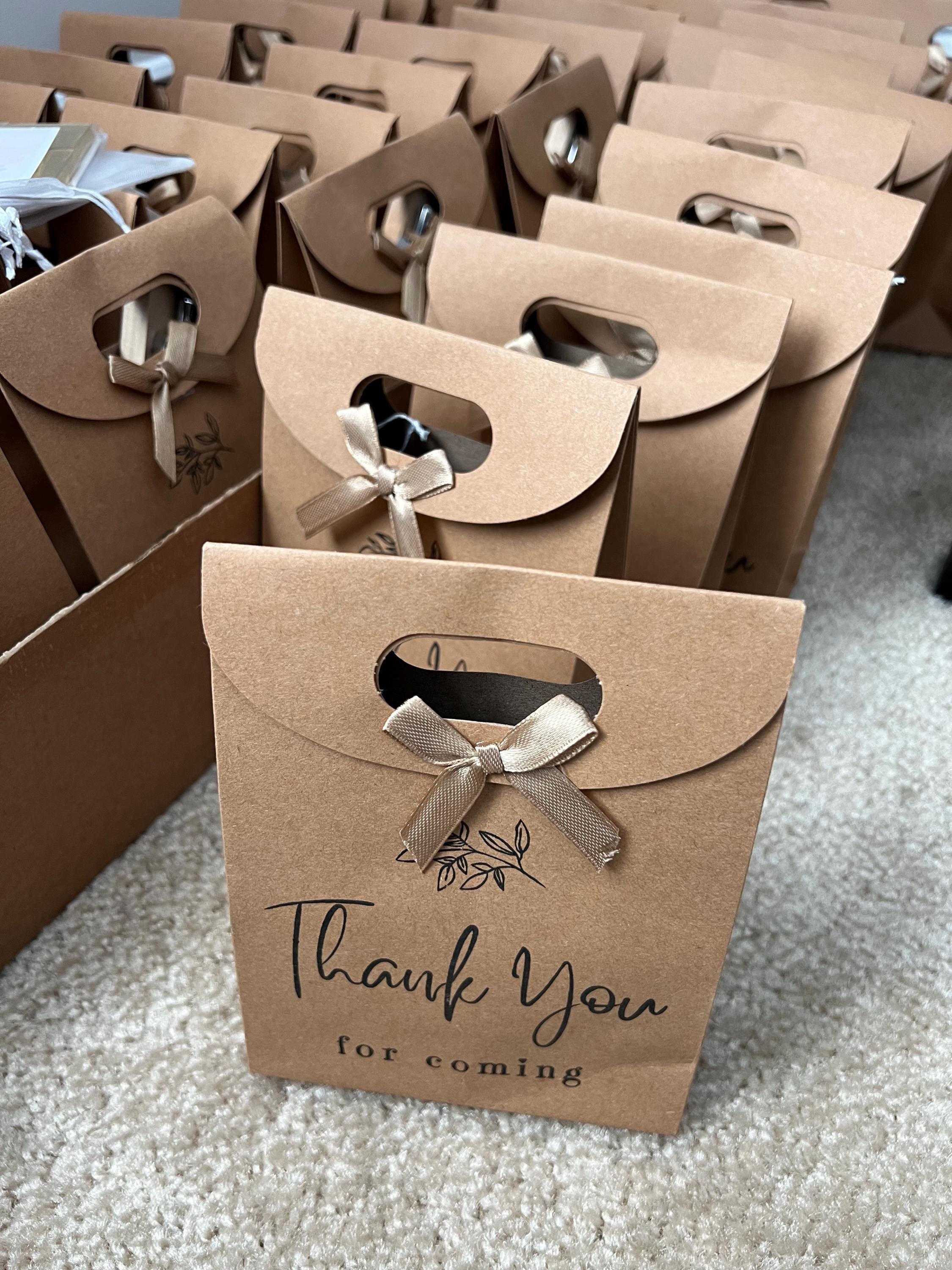 Dankeschön-Party-Geschenktüte. Kleine/mittlere umweltfreundliche braune Kraftpapiertüte. Geburtstag, Hotel, Junggesellinnenabschied, Hochzeit. Tasche mit Schleife zum Binden