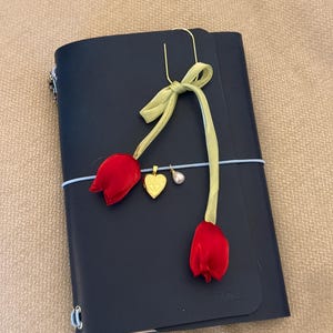 Victoria added a photo of their purchase