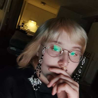 witchy shawl
