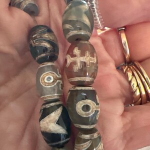 25個入り 古代グリーンチベット瑪瑙 Dzi ビーズ 10 x 14 mm 幸運の瑪瑙