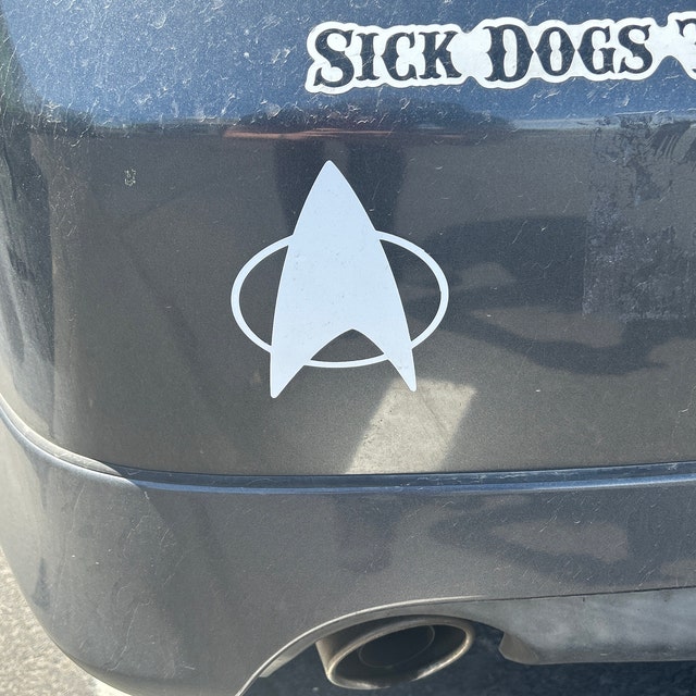 2 Star Trek Next Generation Com Badge Vinyl Bumper Stickers