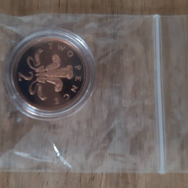 エリザベスページです。画像の器2点 2022 英国 エリザベス2世 王室の紋章 2ペンス 金貨 プルーフ NGC PF 69