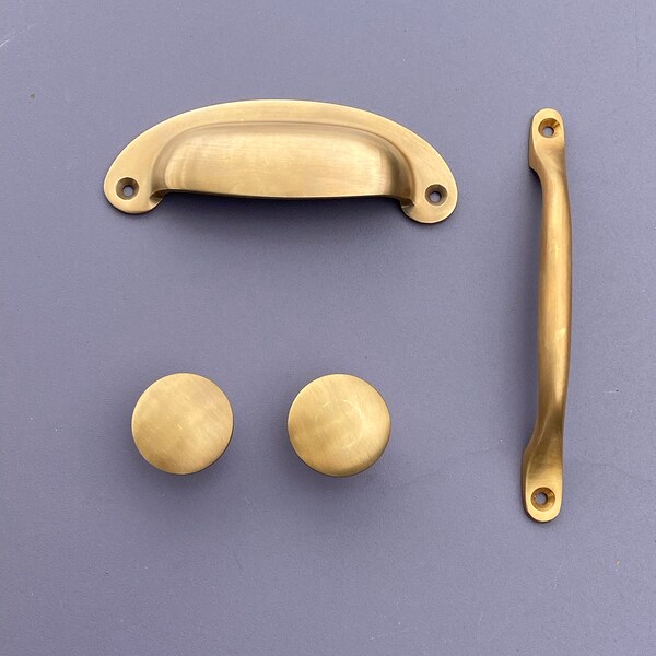 Antique Brass Cabinet Hardware - Shaker Style Knobs & Pulls - Etsy