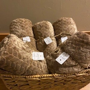 Kaytlen added a photo of their purchase