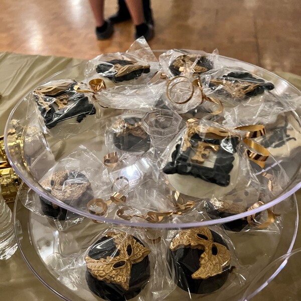 Graduation Party Package. Graduation Cakepops. Graduation Desserts ...