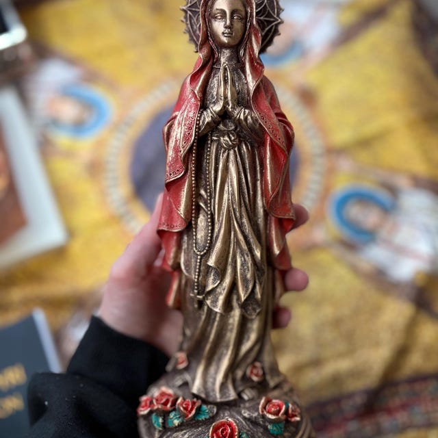 聖母マリア像 *聖母マリア像 *マドンナ像 *宗教彫刻 *祈る神の母