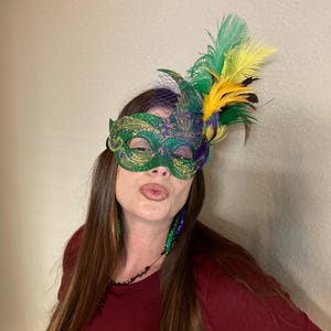 200 Plumes De Coq Violetes - 12,7-17,8cm Pour Déguisements, Carnaval, Décoration Et Loisirs Créatifs