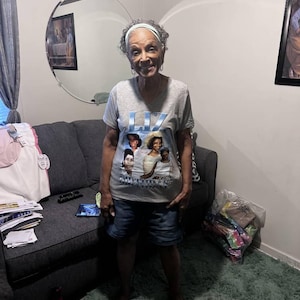 Katresa added a photo of their purchase