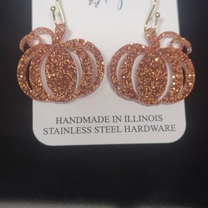 Elisheva added a photo of their purchase