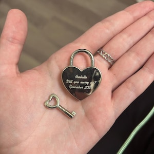 Aleyna added a photo of their purchase