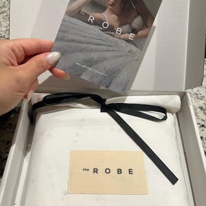 Thais added a photo of their purchase