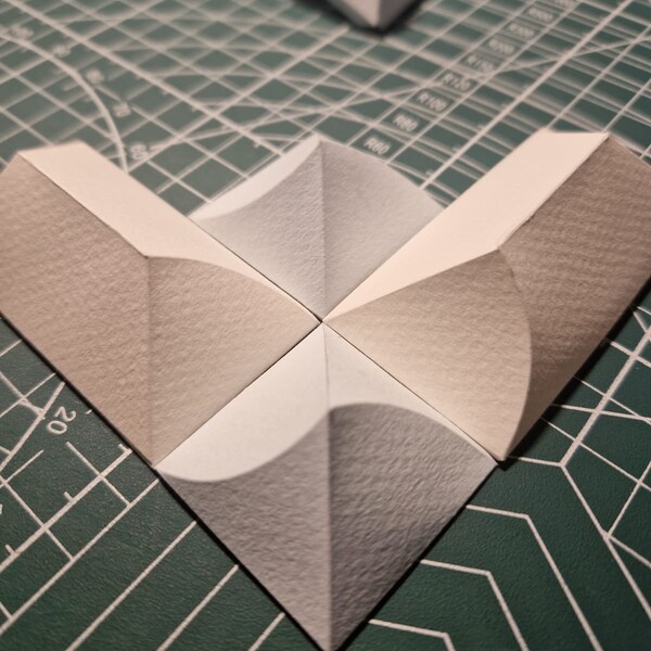 07_04 - CRACKED BULGE - FIVE Colours 3D Wall Plastic Ar Diy Paper Art ...