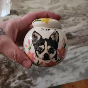 Katelyn added a photo of their purchase
