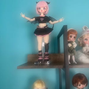 Jonelle added a photo of their purchase