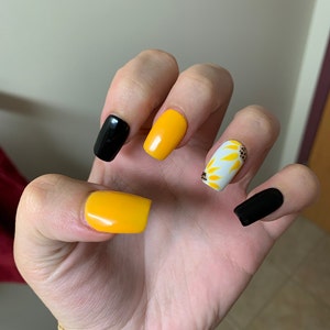 Uñas amarillas y negras / Diseño de girasol / Uñas falsas / - Etsy España