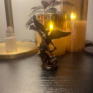 Kaitlyn added a photo of their purchase