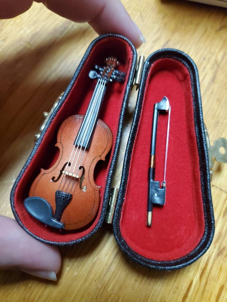 Funny “Sad Tiny Violin” Surprise Gift | Gag Gift, Funny Birthday Gift | For People who Complain Too Much, Spongebob Parody, Spongebob Gift