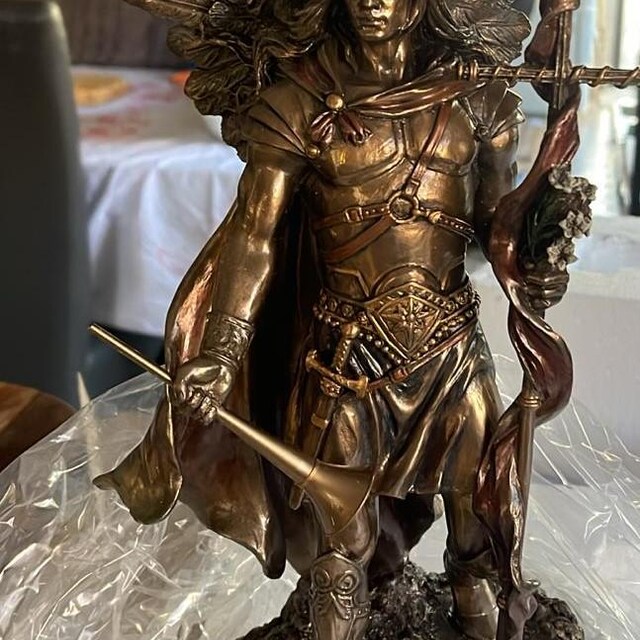 聖ガブリエル像。大天使ガブリエルの置物 - Etsy 日本