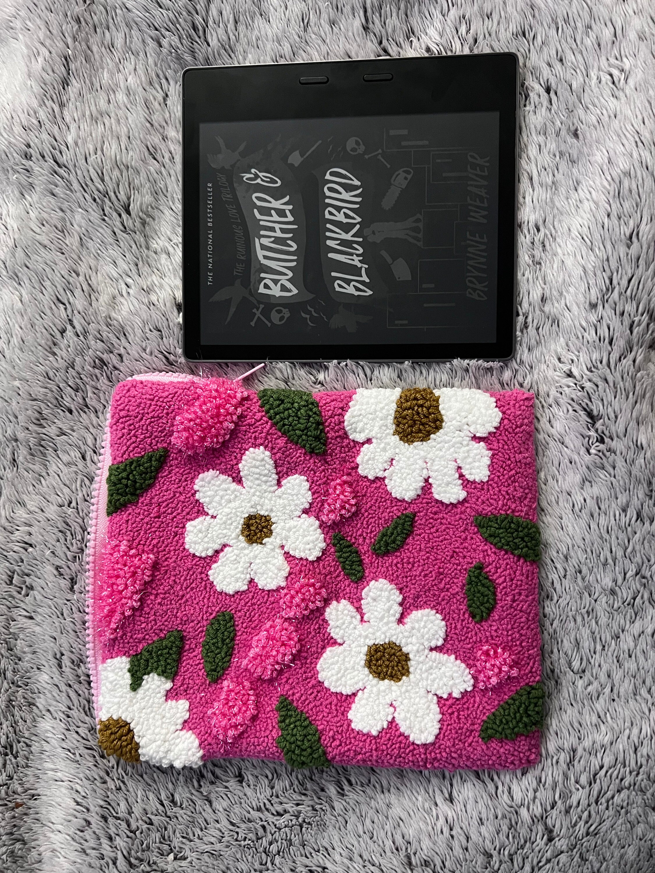 Daisies Kindle cover - kindle paperwhite case - Fabric book cover - Personalized kindle sleeve - Oasis case - kindle accessories gift