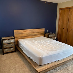 Ol' Weathered Plank Low Pro Rustic Modern Platform Bed Frame & Headboard  Loft Style Solid Wood Handmade in USA -  Canada