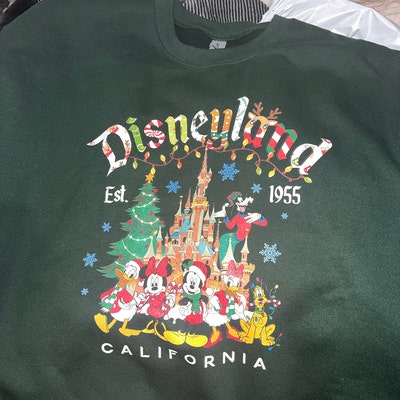 Disneyland Christmas, Retro Mickey and Friends Disneyland Christmas ...