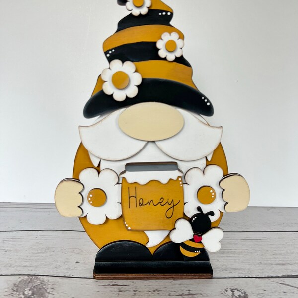 Bee Gnome SVG File | Laser Cut File | Glowforge | Standing Bee Gnome ...
