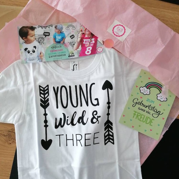 Geburtstagsshirt Kind young wild TShirt Geburtstag Jungen TShirt