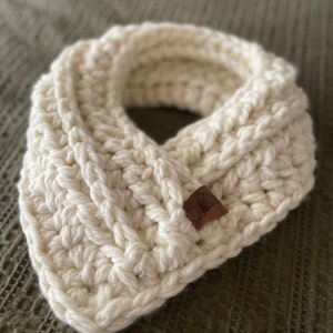 Braided Hearts Cowl Crochet Pattern - Etsy