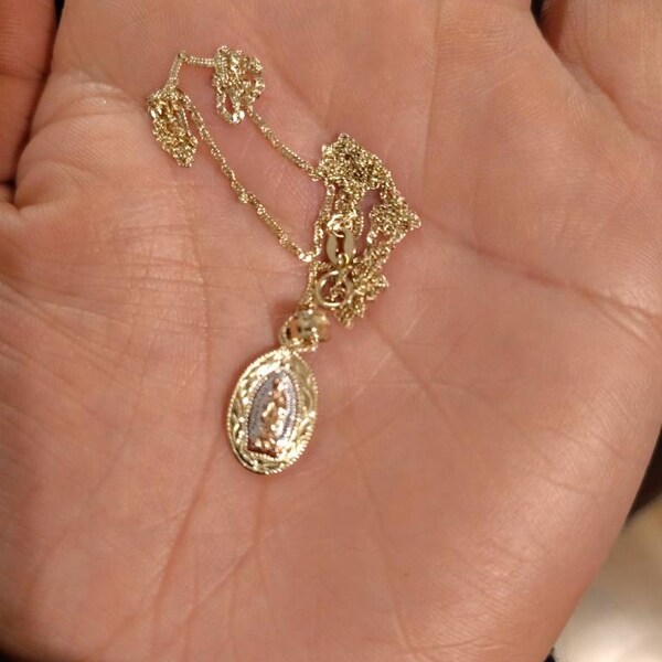 Alex And Elsa 14k Solid Gold 0.7g Cross Pendant Necklace With 0.5mm Box Chain (16", 18", Or 20") - PT143