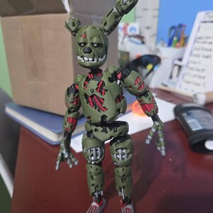 スプリングトラップ 可動式フィギュア FNAF 3 ファイブ・ナイツ