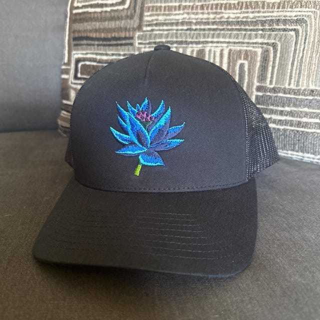 マジック：ザ・ギャザリング ブラックロータス 刺繍トラッカーハット