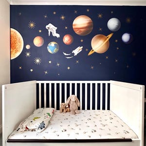 How Easy is It to Get Wall Stickers off: Expert Tips Revealed