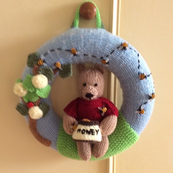 Craft Buttons BEE HAPPY Yellow Black Beehive Wings Bumble Insect Dress