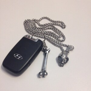 Taylor added a photo of their purchase