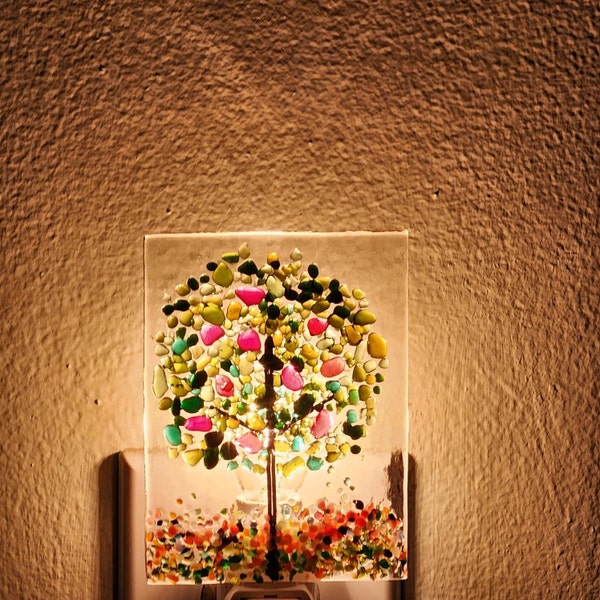 Winter Tree on a 7.5" Round Suncatcher - Etsy
