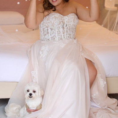Ariadne | Sheath Off-The-Shoulder Sleeveless Satin Short Mini Wedding Dress With Bow