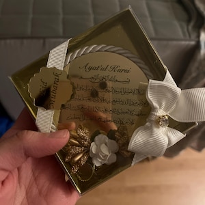 Mahnoor added a photo of their purchase