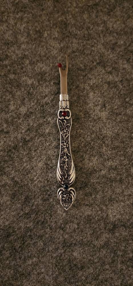 Elegant Metal Engraved Antique & Vintage Style Seam Ripper, Sewing Lovers Gifts, Gifts For Crocheters, Quilting Gifts, Sewing Supplies