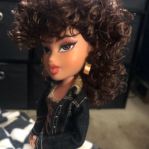 Azucena added a photo of their purchase