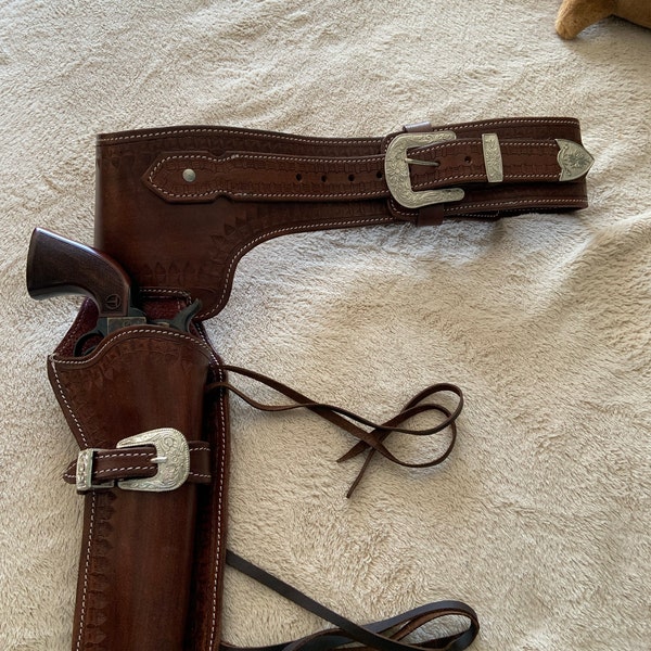 Cowboy Gun Belt 22 Caliber Heritage Rough Rider Western Cowboy