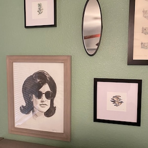 Jolie added a photo of their purchase