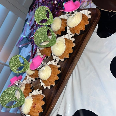 Alien Cupcake Toppers, Alien Party Supplies, Area 51 Party Theme - Etsy