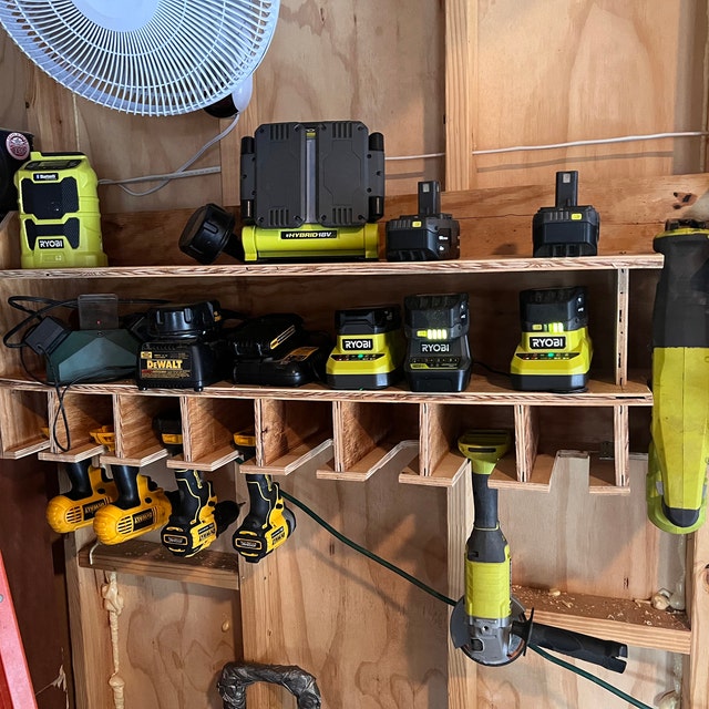 4 Slot DIY Cordless Power Tool Storage Shelf Woodworking Plans, DIY Wo –  dryforge