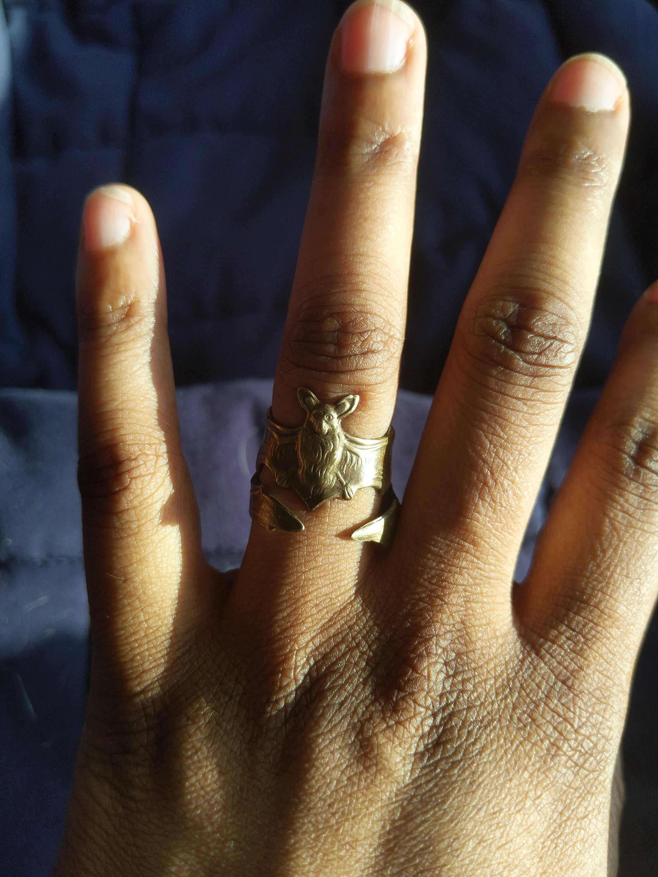 Vintage Jewelry - Vintage Ring - Bee Ring - Flower Ring - Cute Ring - Adjustable Ring - Brass Ring - Chloe&#39;s Vintage handmade jewelry