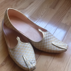 Harold added a photo of their purchase